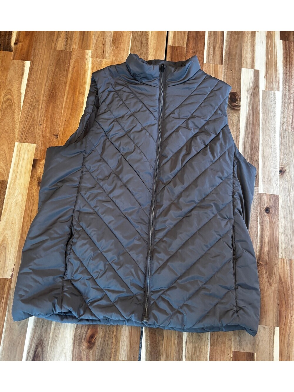 Lands’ End Women’s L 14-16 Quilted Puffer Vest Gray Full Zip Insulated